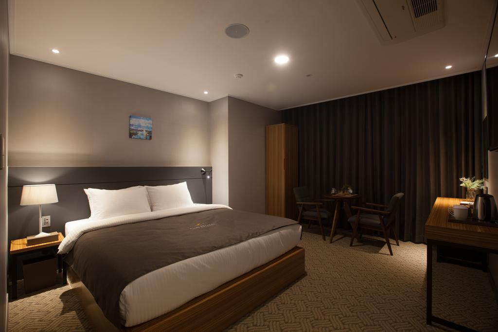Gnb Hotel Пусан Екстер'єр фото