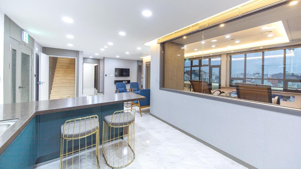 Gnb Hotel Пусан Екстер'єр фото