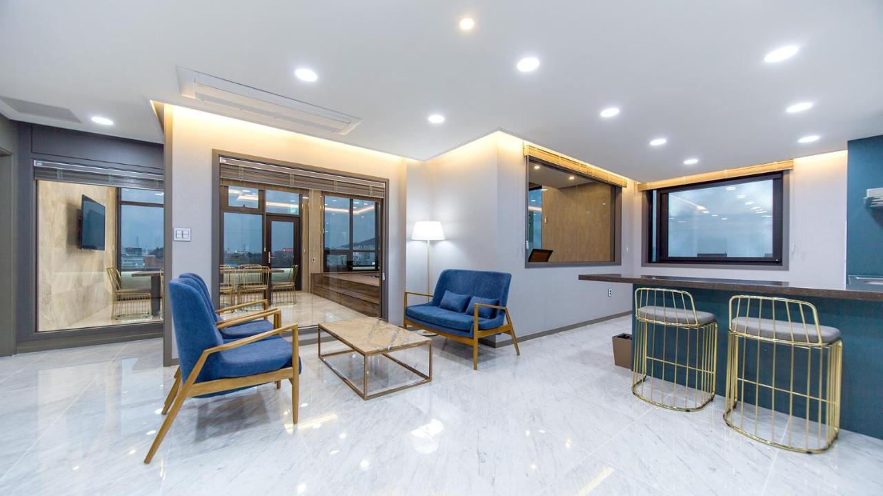 Gnb Hotel Пусан Екстер'єр фото